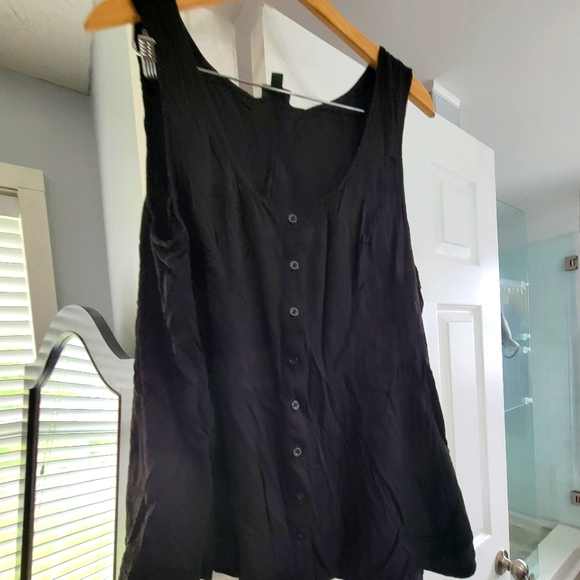 Torrid Button Down Tank Top - Picture 1 of 2